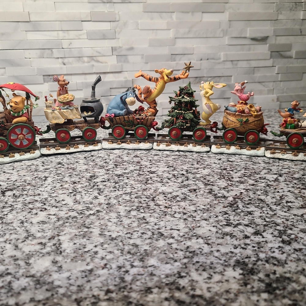 Winnie Pooh Christmas train